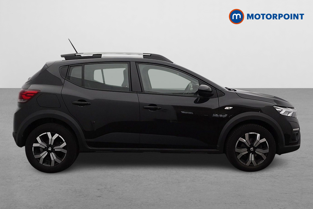Dacia Sandero Stepway Prestige Manual Petrol Hatchback - Stock Number (1669404) - Drivers side