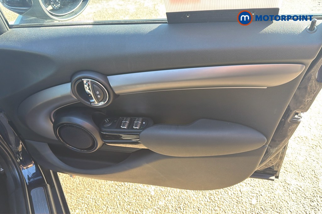 Mini Hatchback Cooper Exclusive Automatic Petrol Hatchback - Stock Number (1669726) - 2nd supplementary image