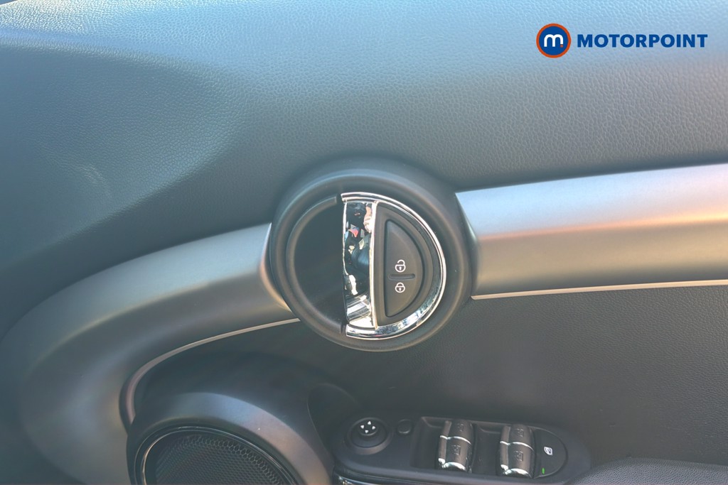 Mini Hatchback Cooper Exclusive Automatic Petrol Hatchback - Stock Number (1669726) - 3rd supplementary image