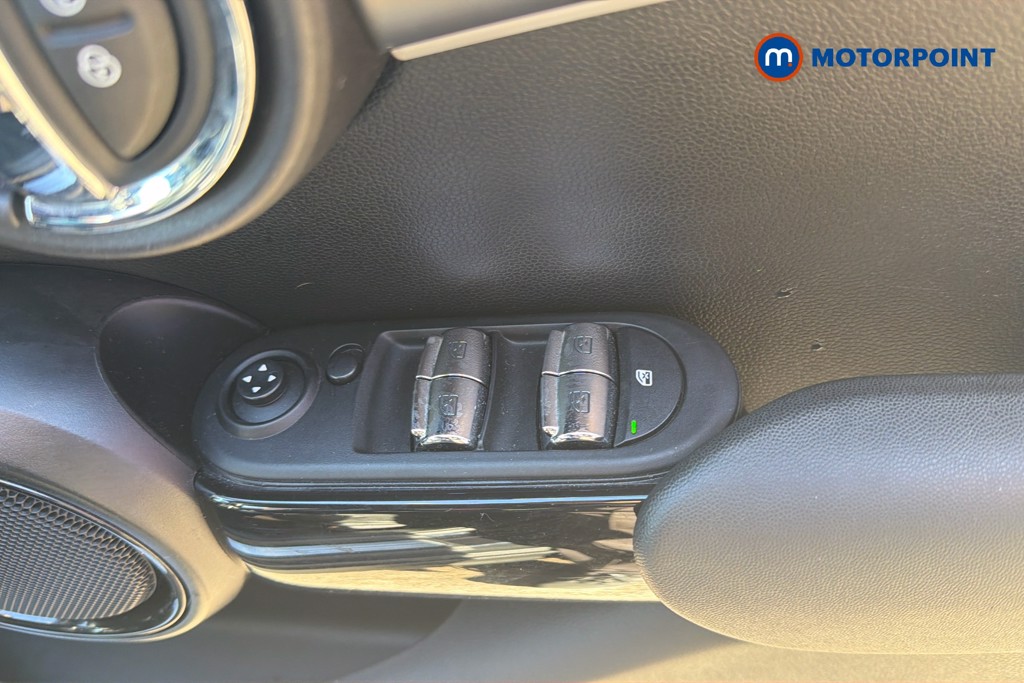 Mini Hatchback Cooper Exclusive Automatic Petrol Hatchback - Stock Number (1669726) - 4th supplementary image
