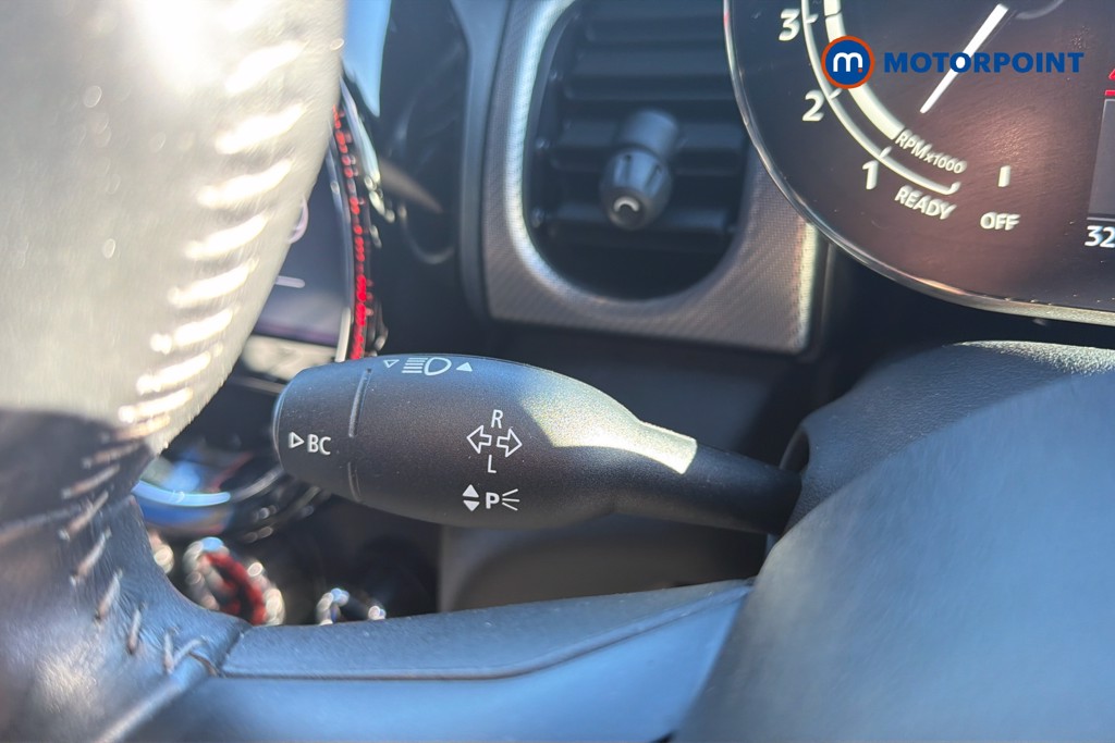 Mini Hatchback Cooper Exclusive Automatic Petrol Hatchback - Stock Number (1669726) - 11th supplementary image