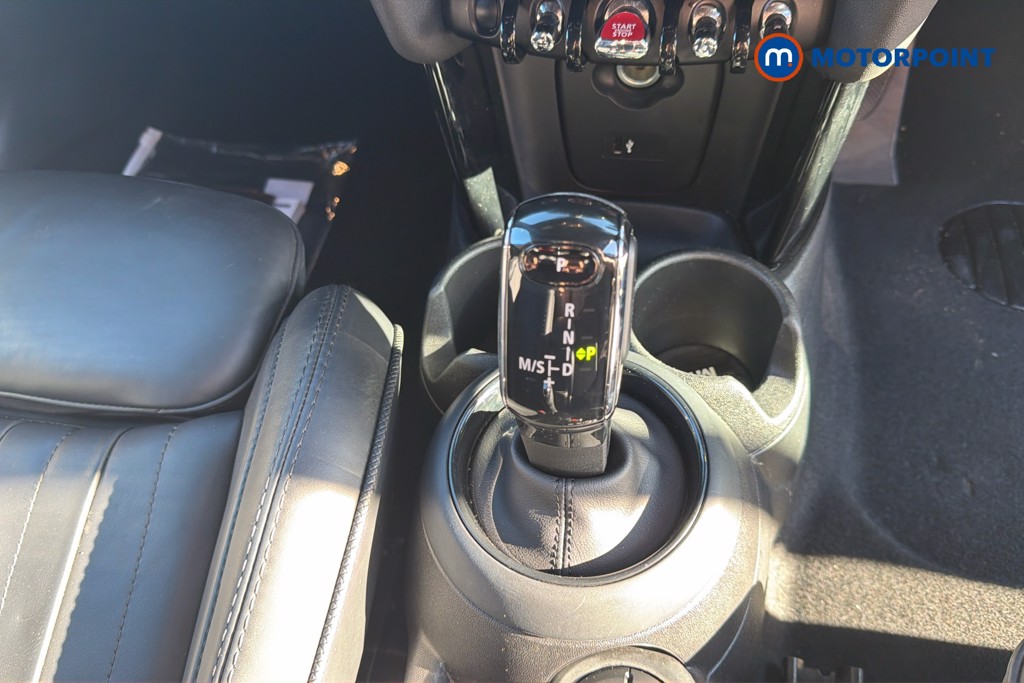 Mini Hatchback Cooper Exclusive Automatic Petrol Hatchback - Stock Number (1669726) - 16th supplementary image