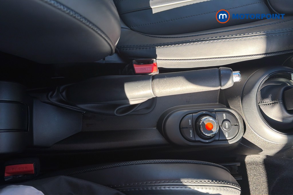 Mini Hatchback Cooper Exclusive Automatic Petrol Hatchback - Stock Number (1669726) - 17th supplementary image