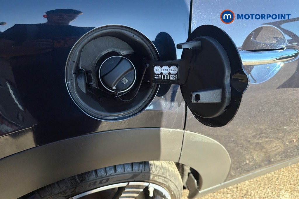 Mini Hatchback Cooper Exclusive Automatic Petrol Hatchback - Stock Number (1669726) - 26th supplementary image