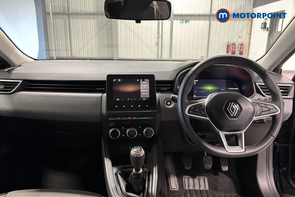 Renault Clio Evolution Manual Petrol Hatchback - Stock Number (1670188) - 1st supplementary image