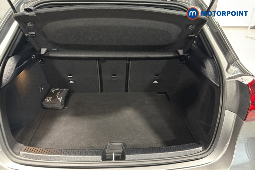 Mercedes-Benz A Class Amg Line Automatic Petrol Hatchback - Stock Number (1674327) - 30th supplementary image