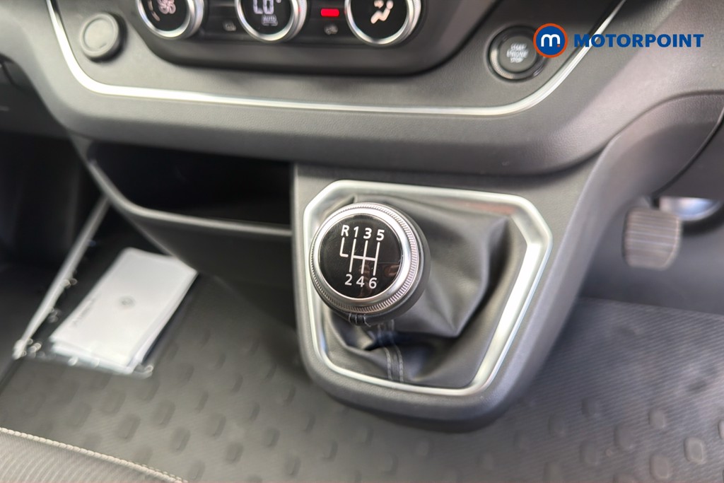 Renault Trafic Extra Sport Manual Diesel Panel Van - Stock Number (1674854) - 13th supplementary image