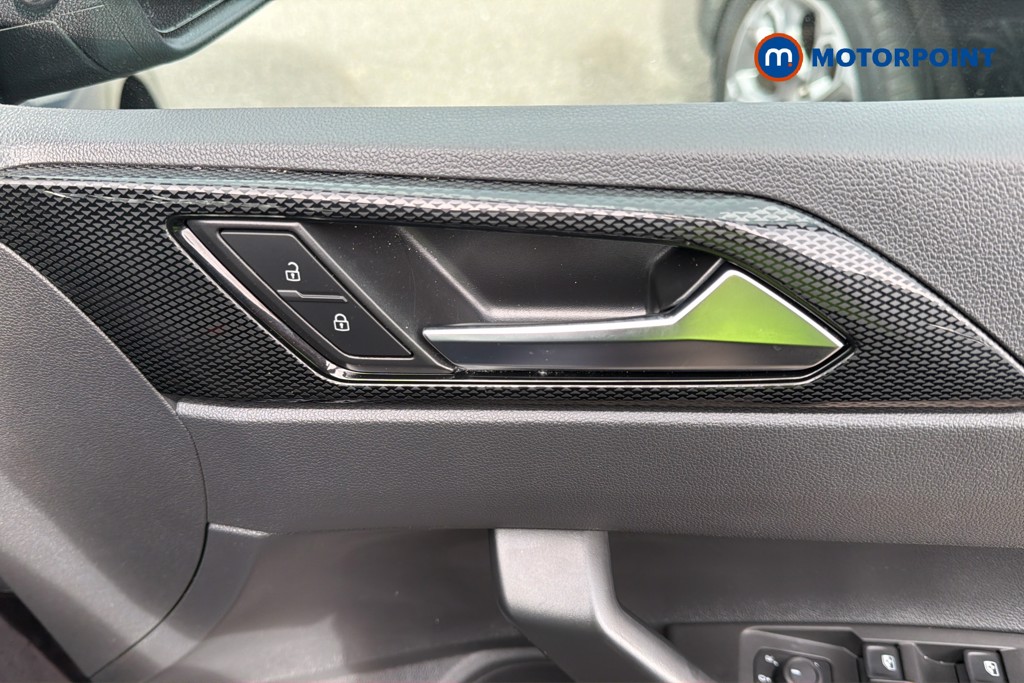 Volkswagen Polo Life Manual Petrol Hatchback - Stock Number (1675708) - 2nd supplementary image