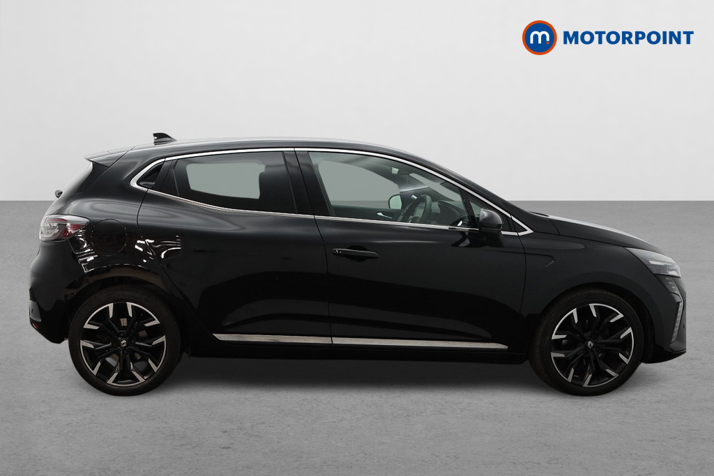 Renault Clio Techno Manual Petrol Hatchback - Stock Number (1675779) - Drivers side