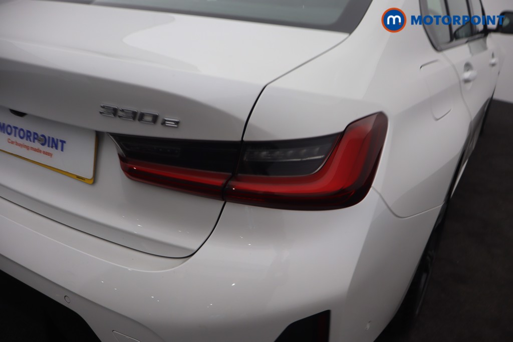 BMW 3 Series M Sport Automatic Petrol Plug-In Hybrid Saloon - Stock Number (1675797) - 3rd supplementary image