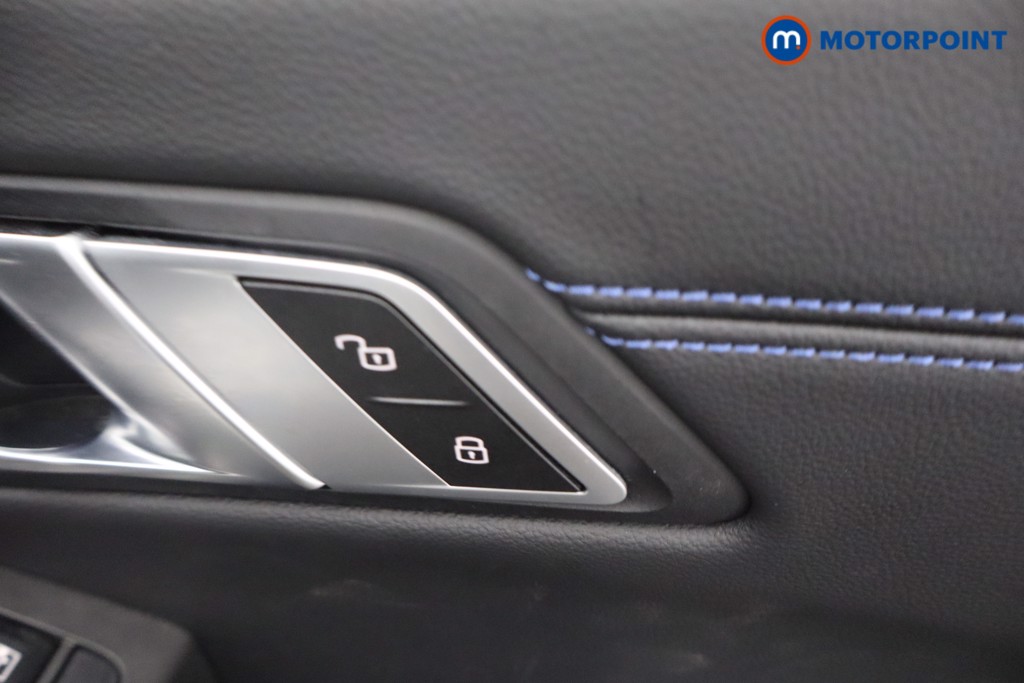 BMW 3 Series M Sport Automatic Petrol Plug-In Hybrid Saloon - Stock Number (1675797) - 11th supplementary image