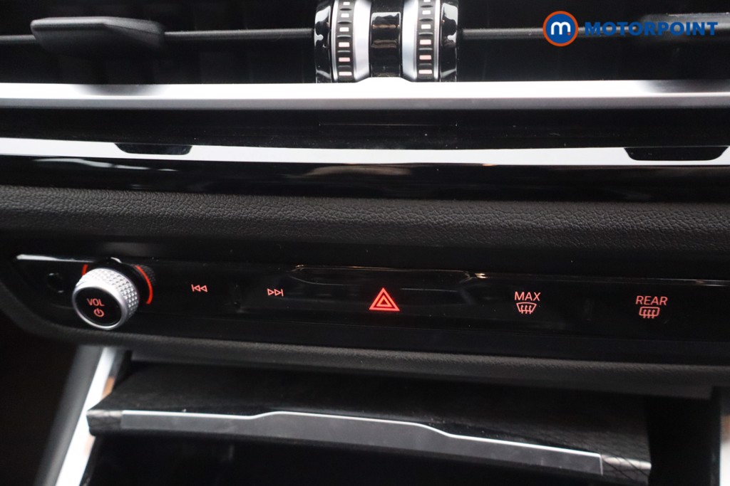 BMW 3 Series M Sport Automatic Petrol Plug-In Hybrid Saloon - Stock Number (1675797) - 21st supplementary image