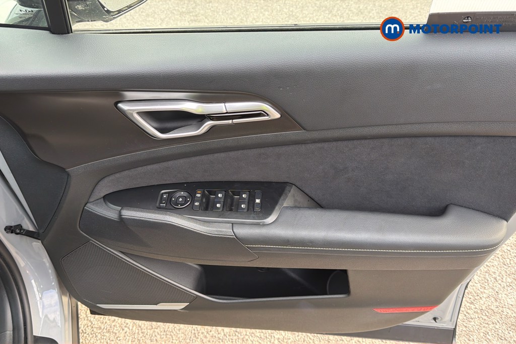 KIA Sportage Gt-Line Automatic Petrol-Electric Hybrid SUV - Stock Number (1676254) - 2nd supplementary image
