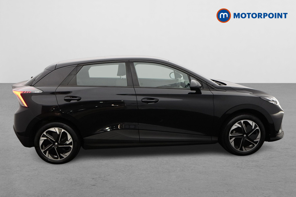 Mg Motor Uk MG4 SE Automatic Electric SUV - Stock Number (1676509) - Drivers side