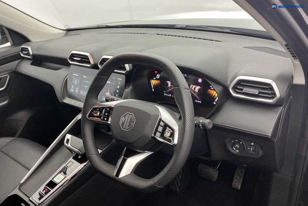 Mg Motor Uk ZS Trophy Automatic Petrol-Electric Hybrid SUV - Stock Number (1676776) - 8th supplementary image