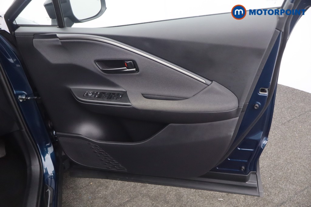 Toyota C-Hr Design Automatic Petrol Plug-In Hybrid SUV - Stock Number (1677097) - 10th supplementary image