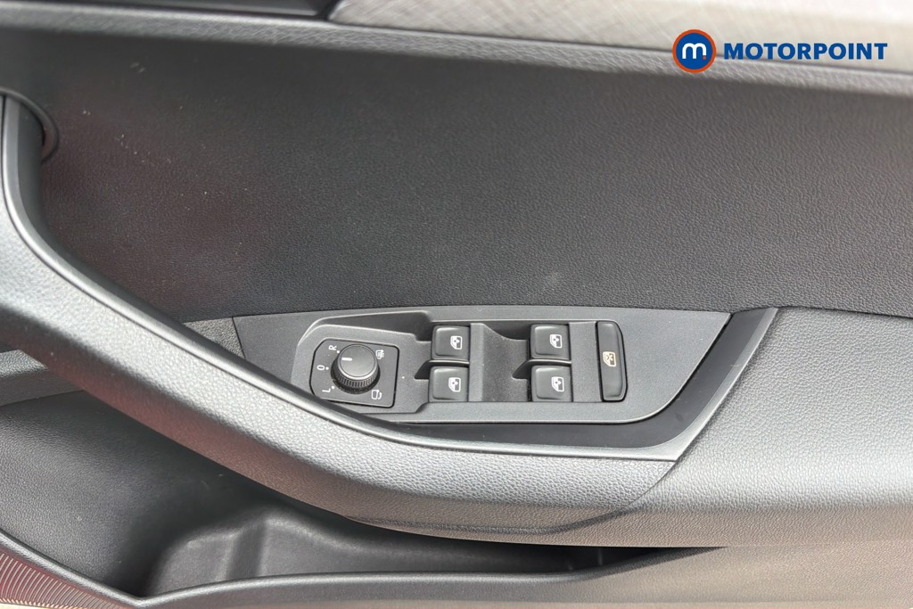 Skoda Karoq Se Drive Manual Petrol SUV - Stock Number (1677136) - 3rd supplementary image