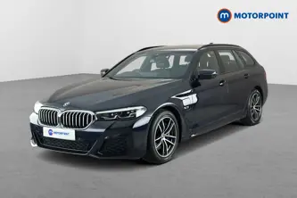 BMW 5 Series M Sport Automatic Petrol Plug-In Hybrid Estate - Stock Number (1677250) - Passenger side front corner