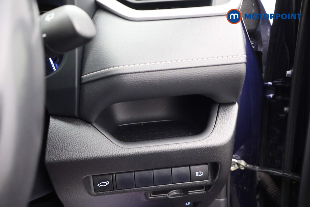 Toyota Rav4 Design Automatic Petrol-Electric Hybrid SUV - Stock Number (1677268) - 7th supplementary image