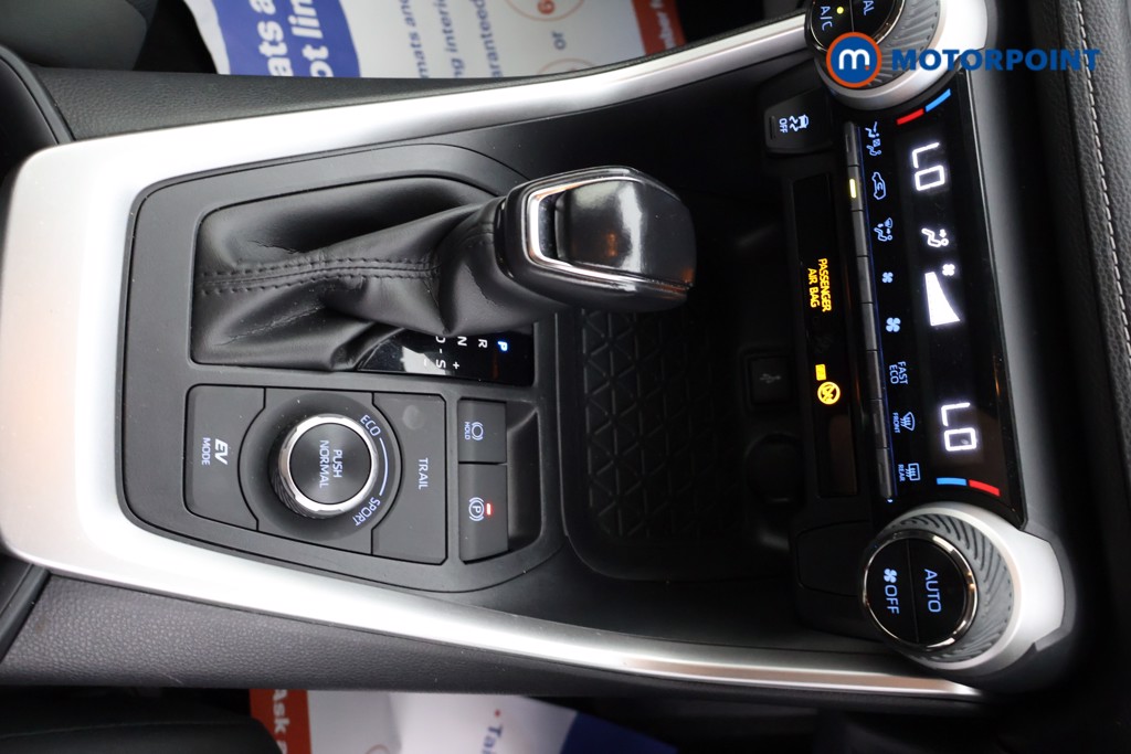 Toyota Rav4 Design Automatic Petrol-Electric Hybrid SUV - Stock Number (1677268) - 9th supplementary image