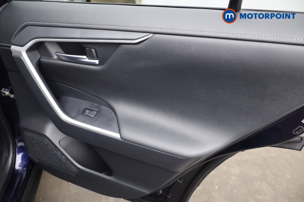 Toyota Rav4 Design Automatic Petrol-Electric Hybrid SUV - Stock Number (1677268) - 17th supplementary image