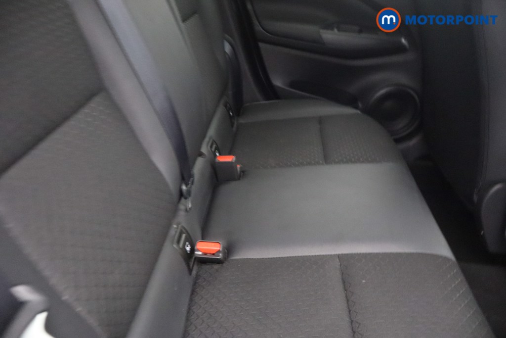 Nissan Juke N-Connecta Manual Petrol SUV - Stock Number (1677476) - 8th supplementary image