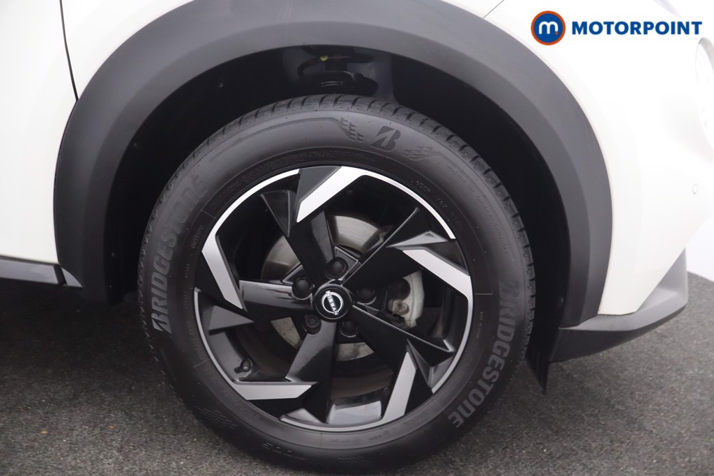 Nissan Juke N-Connecta Manual Petrol SUV - Stock Number (1677476) - 27th supplementary image