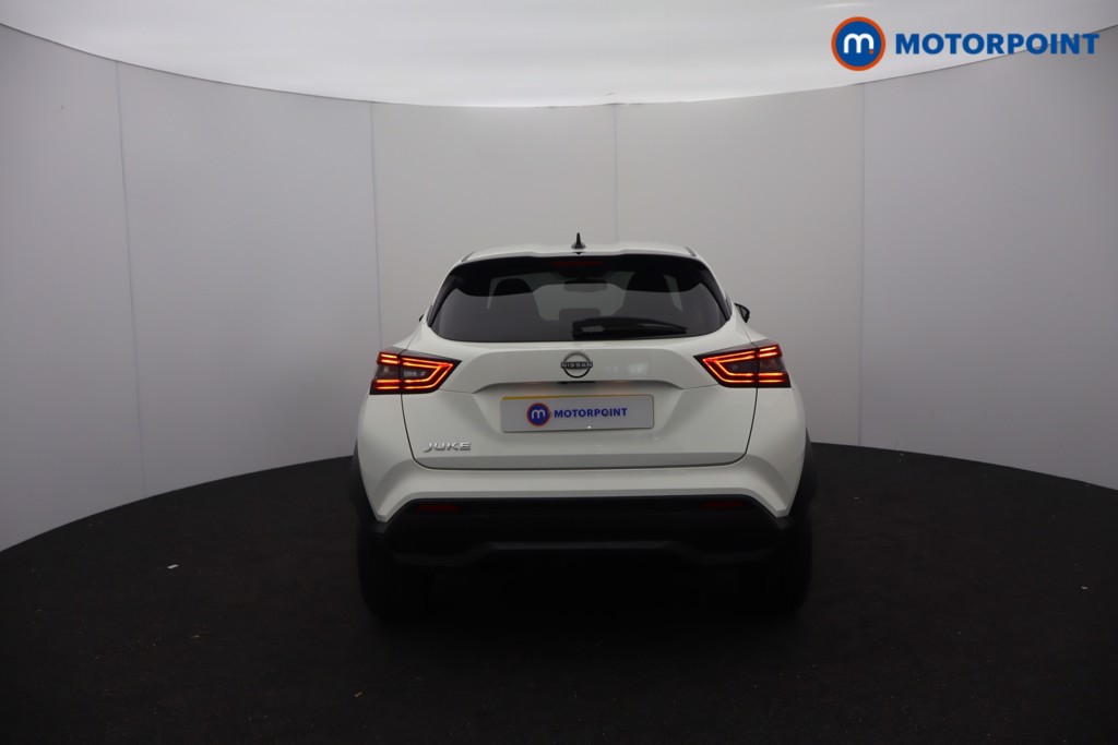 Nissan Juke N-Connecta Manual Petrol SUV - Stock Number (1677476) - 1st supplementary image