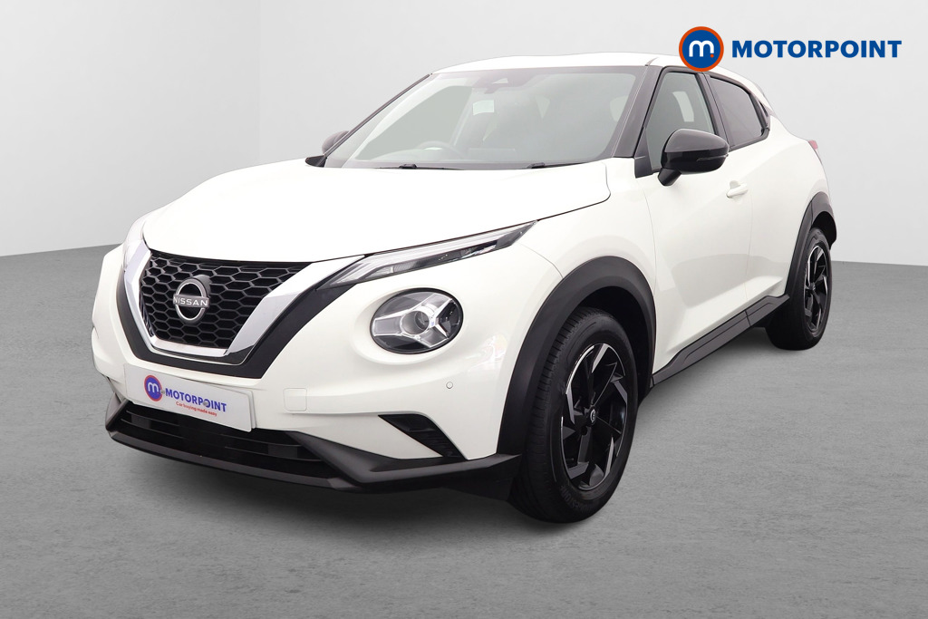 Nissan Juke N-Connecta Manual Petrol SUV - Stock Number (1677476) - Passenger side front corner