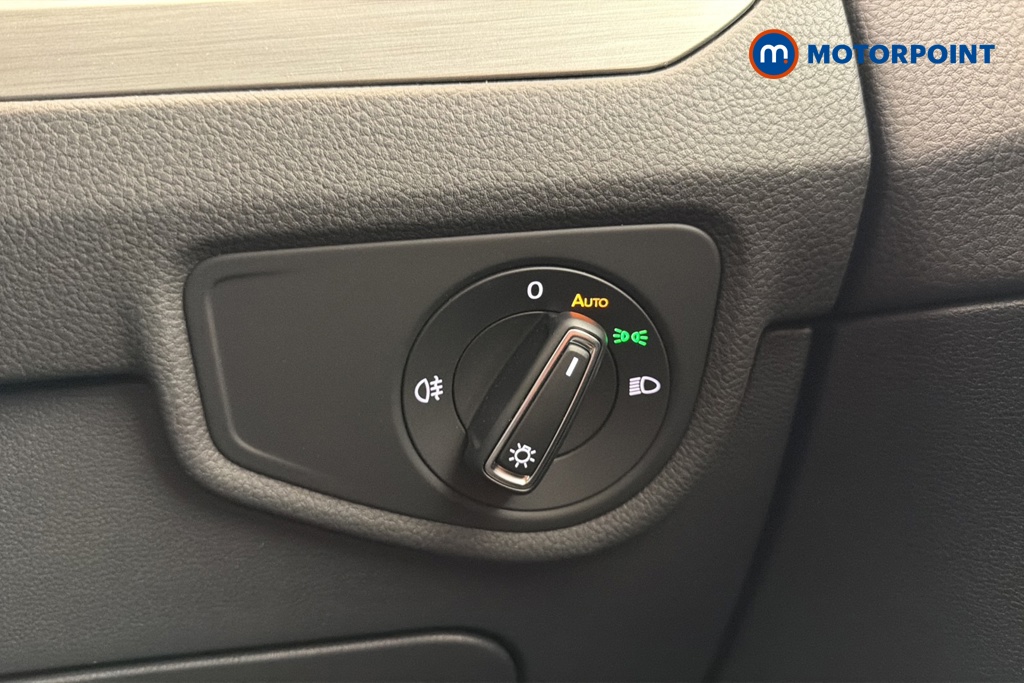 Volkswagen Touran Match Manual Petrol People Carrier - Stock Number (1677534) - 11th supplementary image