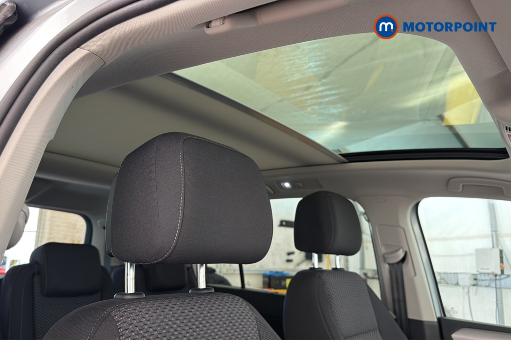 Volkswagen Touran Match Manual Petrol People Carrier - Stock Number (1677534) - 20th supplementary image