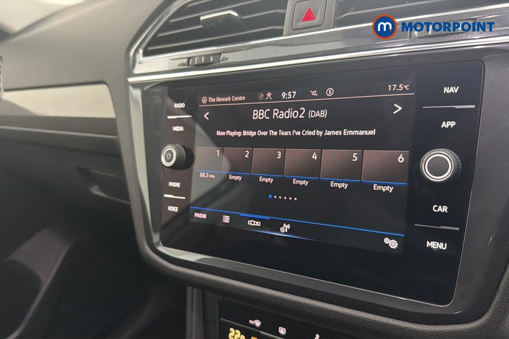 Volkswagen Tiguan Allspace Life Automatic Petrol SUV - Stock Number (1677909) - 8th supplementary image