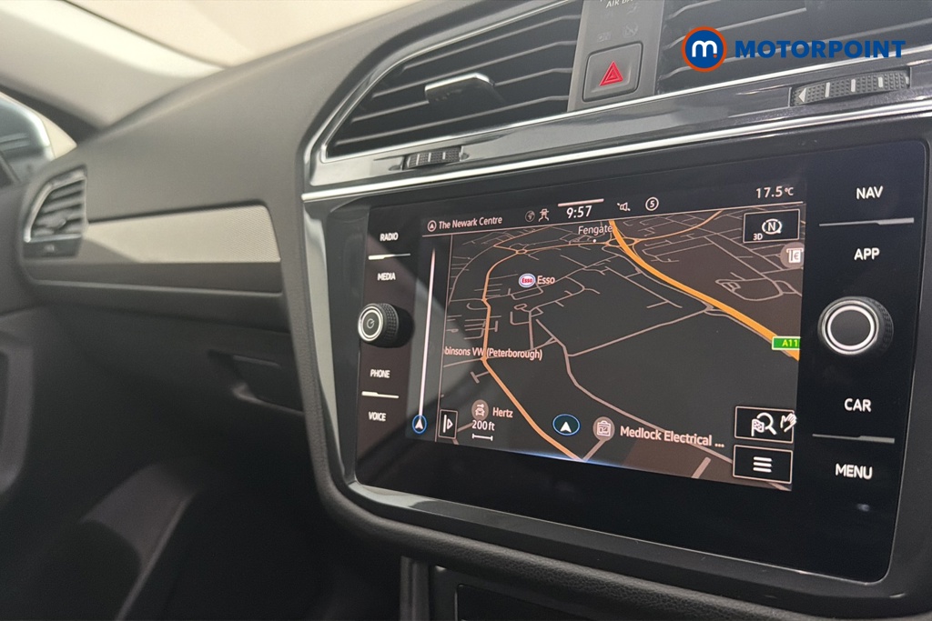 Volkswagen Tiguan Allspace Life Automatic Petrol SUV - Stock Number (1677909) - 9th supplementary image