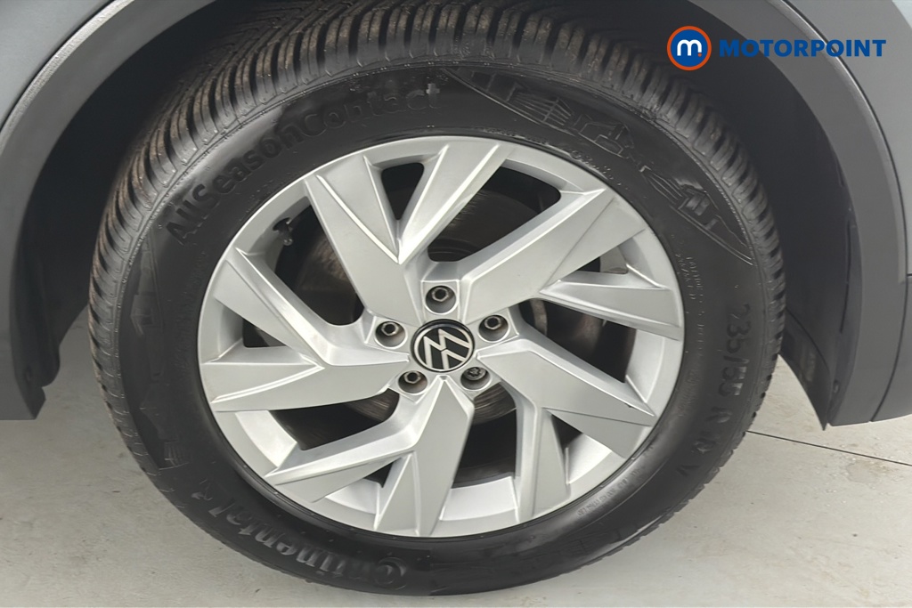 Volkswagen Tiguan Allspace Life Automatic Petrol SUV - Stock Number (1677909) - 47th supplementary image