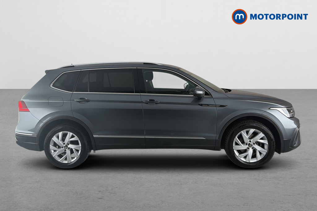 Volkswagen Tiguan Allspace Life Automatic Petrol SUV - Stock Number (1677909) - Passenger side