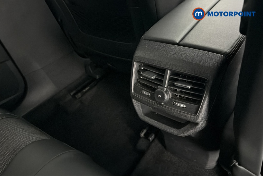 Peugeot 3008 Allure Premium Automatic Diesel SUV - Stock Number (1678010) - 28th supplementary image
