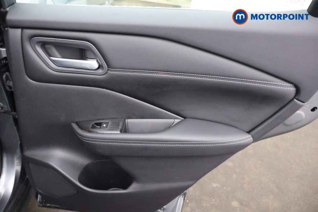 Nissan Qashqai Acenta Premium Manual Petrol SUV - Stock Number (1678031) - 19th supplementary image