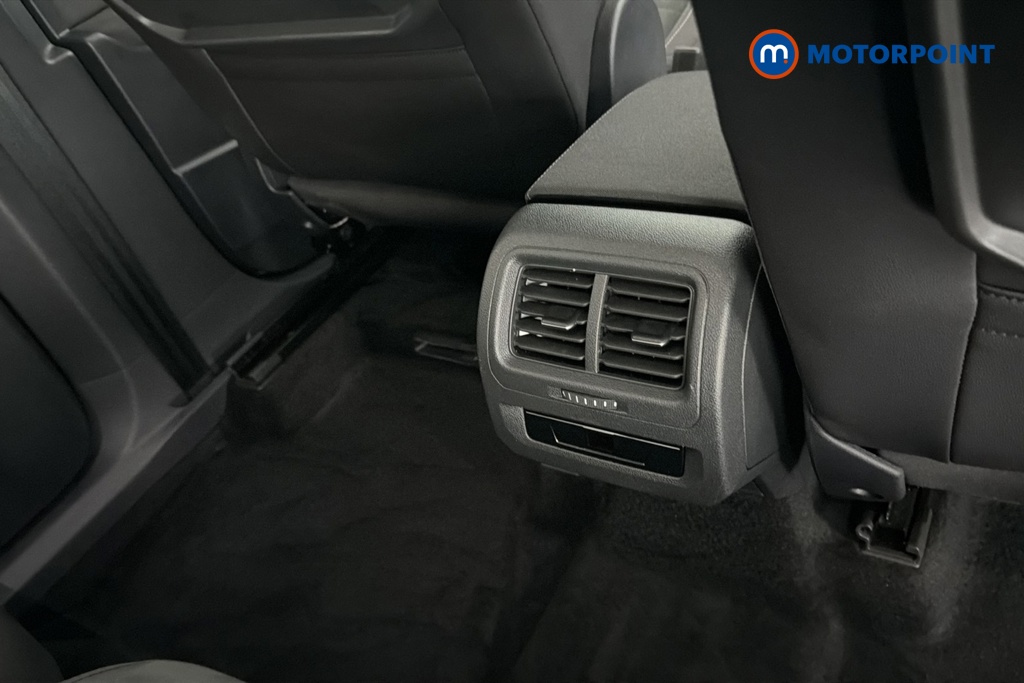 Volkswagen Touran SEL Automatic Petrol People Carrier - Stock Number (1678708) - 28th supplementary image