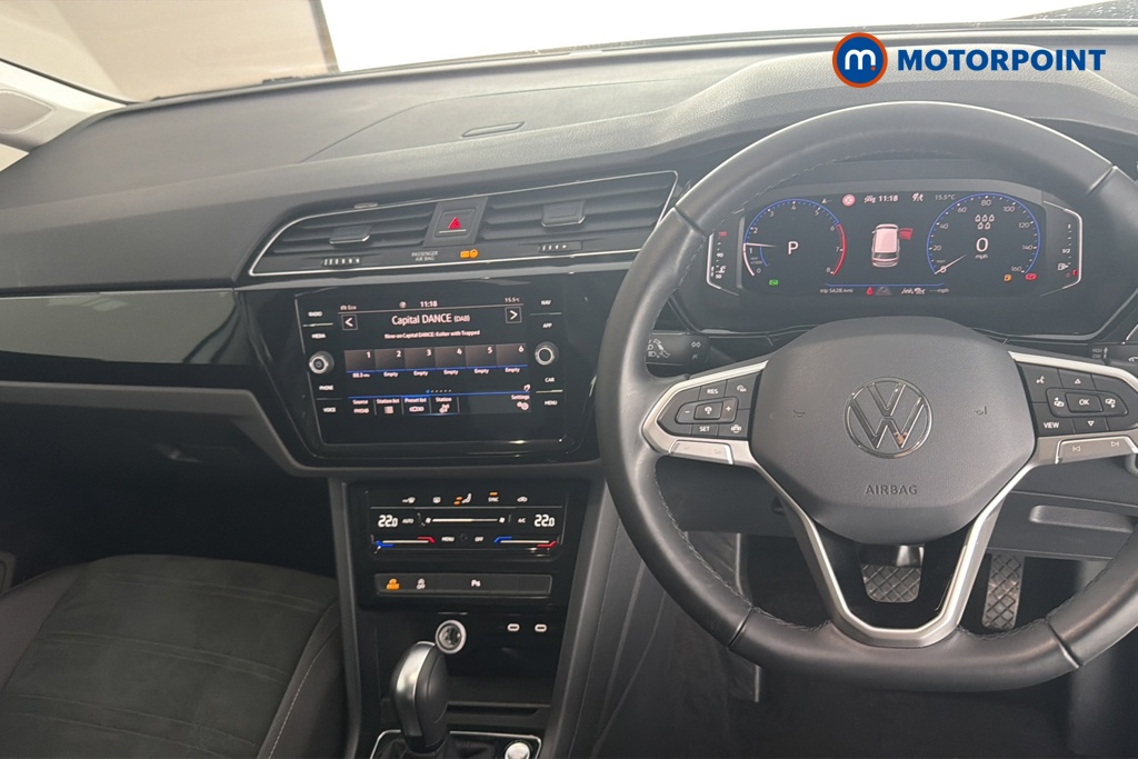 Volkswagen Touran SEL Automatic Petrol People Carrier - Stock Number (1678708) - 1st supplementary image