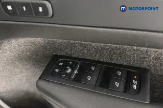 Volvo Xc40 Plus Automatic Petrol SUV - Stock Number (1678847) - 19th supplementary image