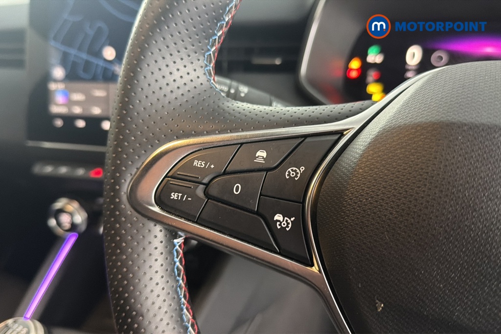 Renault Clio Esprit Alpine Manual Petrol Hatchback - Stock Number (1673026) - 4th supplementary image