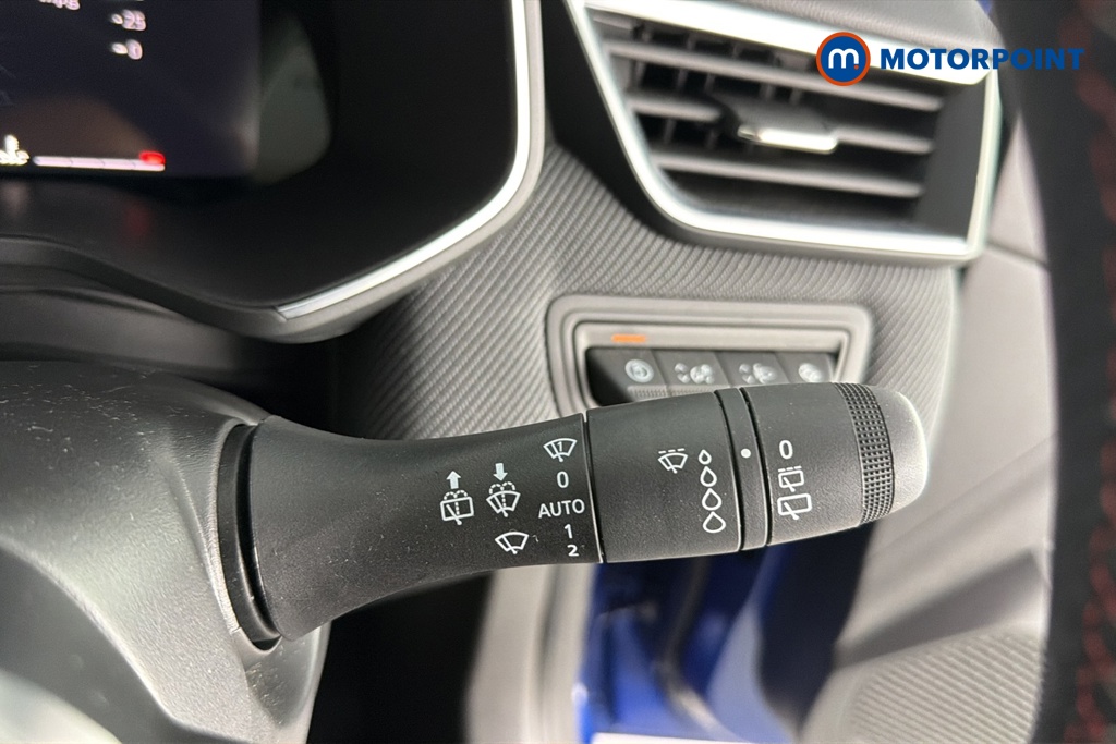 Renault Clio Esprit Alpine Manual Petrol Hatchback - Stock Number (1673028) - 6th supplementary image