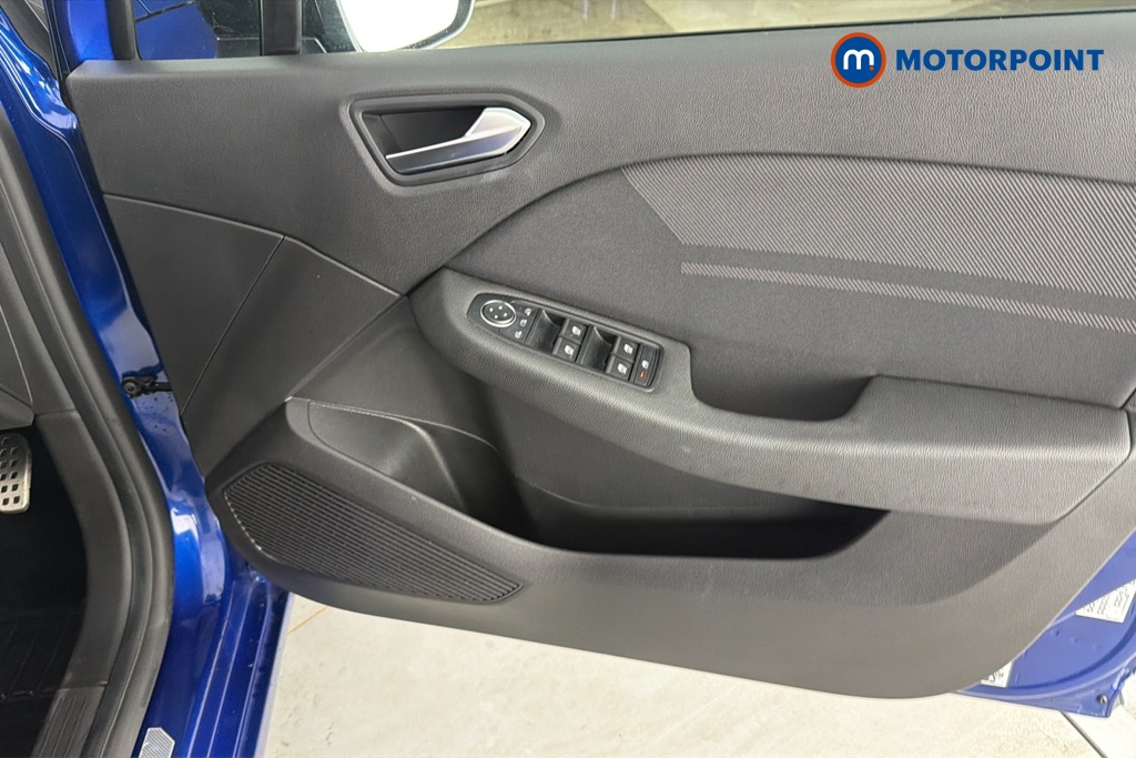 Renault Clio Esprit Alpine Manual Petrol Hatchback - Stock Number (1673028) - 18th supplementary image