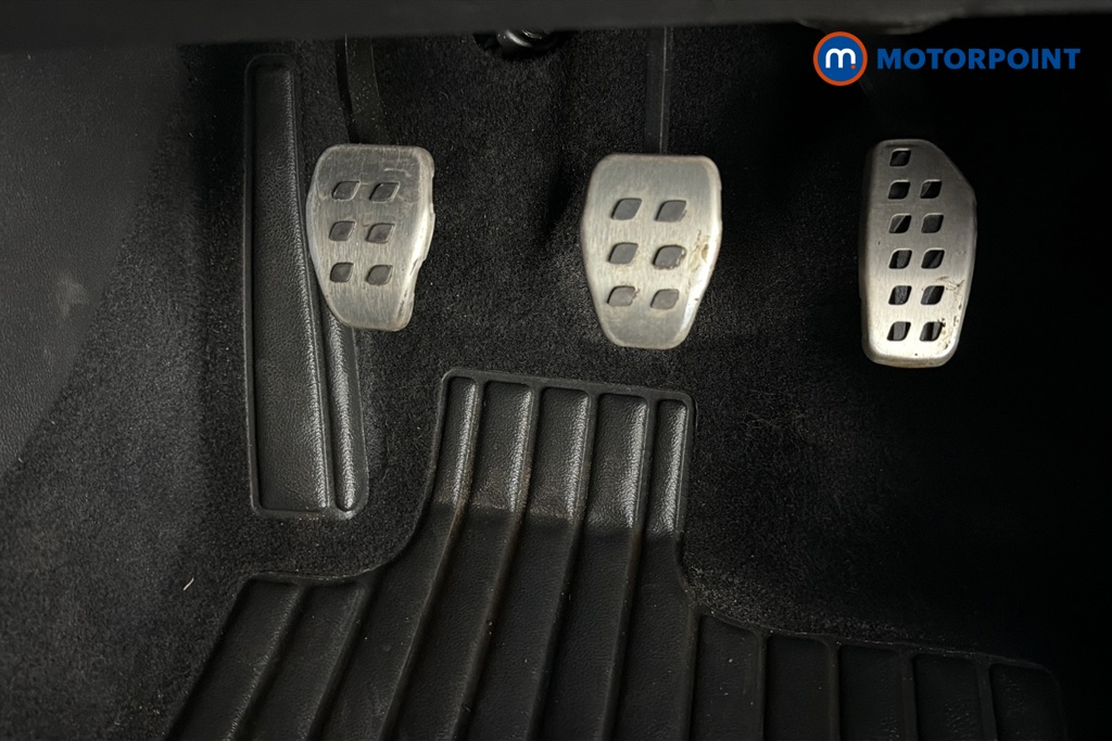 Renault Clio Esprit Alpine Manual Petrol Hatchback - Stock Number (1673028) - 24th supplementary image