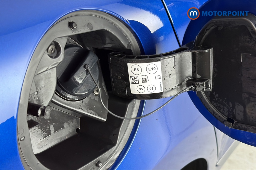 Renault Clio Esprit Alpine Manual Petrol Hatchback - Stock Number (1673028) - 41st supplementary image