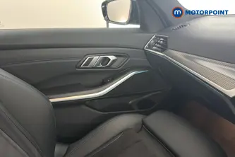 BMW 3 Series M Sport Automatic Petrol Plug-In Hybrid Estate - Stock Number (1674599) - 10th supplementary image