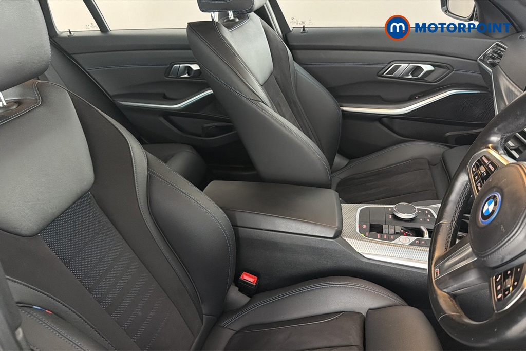 BMW 3 Series M Sport Automatic Petrol Plug-In Hybrid Estate - Stock Number (1674599) - 22nd supplementary image