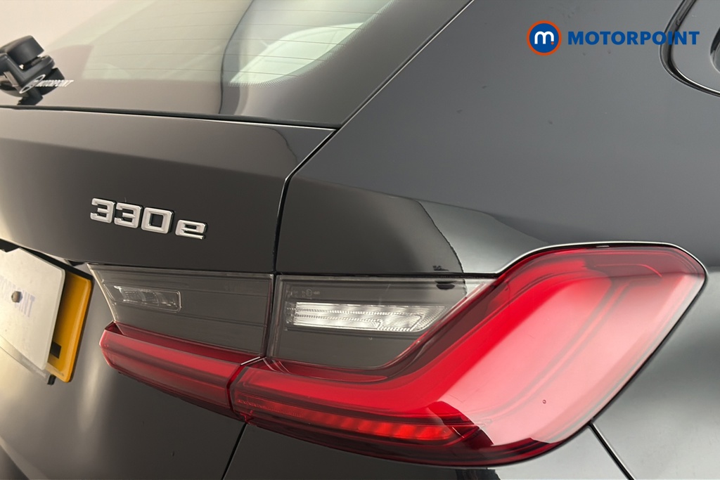 BMW 3 Series M Sport Automatic Petrol Plug-In Hybrid Estate - Stock Number (1674599) - 36th supplementary image