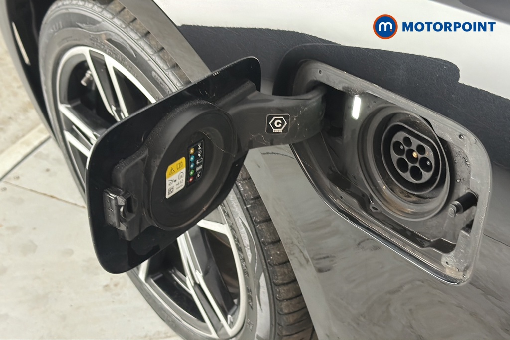 BMW 3 Series M Sport Automatic Petrol Plug-In Hybrid Estate - Stock Number (1674599) - 40th supplementary image