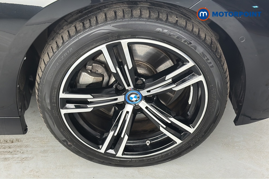 BMW 3 Series M Sport Automatic Petrol Plug-In Hybrid Estate - Stock Number (1674599) - 47th supplementary image